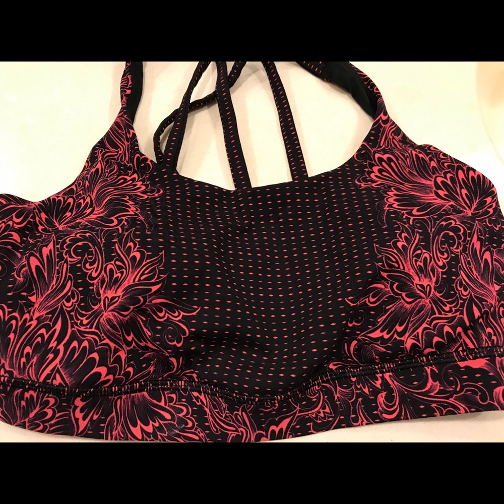 Lululemon energy bra size 8